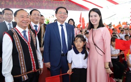 Phó Thủ tướng Hồ Quốc Dũng dự khánh thành trường nội trú liên cấp tại xã Ia Púch, Gia Lai