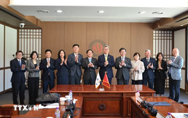 Phó Thủ tướng Hồ Quốc Dũng thăm và làm việc tại Viện Khoa học và Công nghệ Hàn Quốc