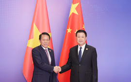 Đại tướng Lương Tam Quang hội đàm với Bộ trưởng Bộ Công an Trung Quốc Vương Tiểu Hồng