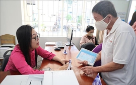 Phó Chủ tịch HĐND xã có được xếp ngạch chuyên viên chính?