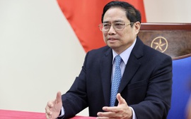 PM Pham Minh Chinh holds phone talks with Chinese counterpart