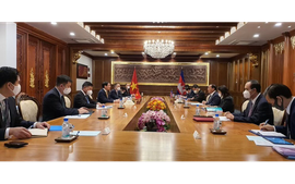 Vietnamese, Cambodian diplomats hold talks 