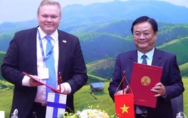 Viet Nam, Finland sign MoU on agriculture cooperation