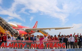 Khanh Hoa welcomes first direct flight from Kazakhstan