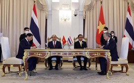 Viet Nam, Thailand sign cooperation agreements