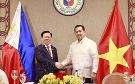 Vietnamese, Philippine parliament leaders hold talks
