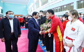 Prime Minister cheers Vietnamese SEA Games 31 athletes   