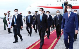 Japanese Prime Minister Kishida starts official visit to Viet Nam