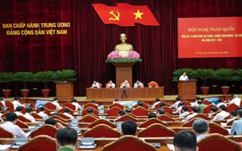 Party leader presides over national conference to review 10 years of anti-corruption

