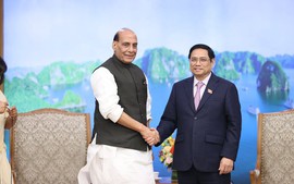 Prime Minister hosts visiting Indian defence minister
