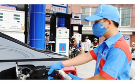Retail fuel prices drop sharply to mid-March levels