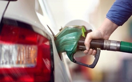 Retail gasoline prices fall to five-month low

