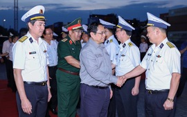 PM urges Saigon New Port Corporation to compete globally