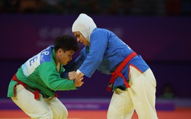 Quynh brings home kurash bronze, xiangqi team take silver