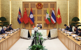 Prime Minister puts forth measures to promote Mekong-Lancang cooperation