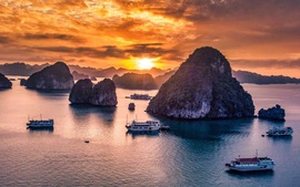 Ha Long Bay listed among Asia’s most stunning seaside spots