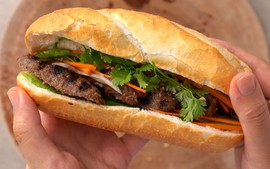 Banh Mi named among world’s top 50 best street foods: TasteAtlas