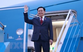 Top Vietnamese legislator begins official visit to Bangladesh