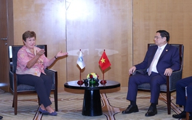 Prime Minister meets IMF Managing Director in Jakarta