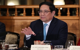 Prime Minister seeks assistance to build financial center in Viet Nam