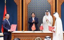 Viet Nam, Qatar sign five cooperation deals