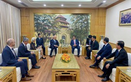 Prime Minister hosts WEF Founder, Executive Chairman