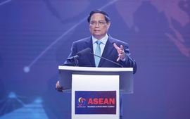 Prime Minister attends ASEAN Business and Investment Summit