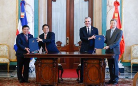 Viet Nam, Dominica sign cooperation deals