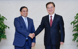 Prime Minister meets Secretary of Yunnan Party Committee