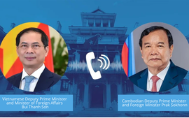 Vietnamese Deputy PM, FM holds phone talks with Cambodian counterpart