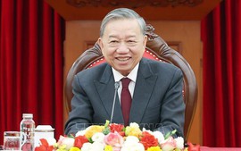 Viet Nam, Singapore to lift bilateral ties to new height