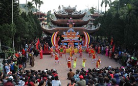 Huong Pagoda Festival - unique spiritual and cultural destination