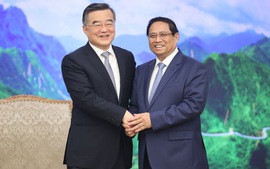 Prime Minister hosts senior Chinese legislator