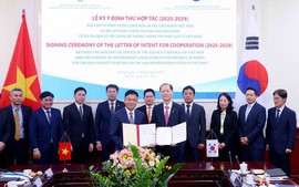Viet Nam, South Korea sign Letter of intent for law cooperation