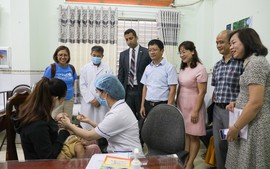 U.S., UNICEF provide medical supplies to strengthen infectious diseases management in Viet Nam