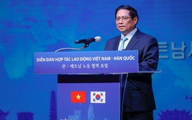 PM attends Viet Nam-RoK Labor Cooperation Forum  