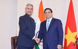 Prime Minister meets with Indian External Affairs Minister in New Delhi