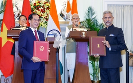 Viet Nam, India sign nine cooperation documents