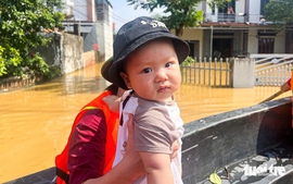 Prime Minister inspects flood response in Capital's riverside areas
