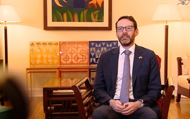 Party chief To Lam’s upcoming visit to lift Viet Nam-UK relations to higher level: Ambassador Iain Frew