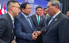 Prime Minister meets Chinese Premier in Kuala Lumpur