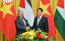 State President Luong Cuong holds summit meeting with Jordanian King Abdullah II Ibn Al-Hussein