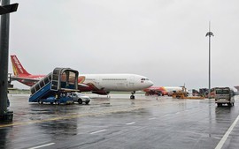 Six airports temporarily closed due to typhoon Kalmaegi