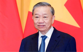 Vietnamese Party chief's article highlights mettle, wisdom, and achievements of Laos after 50 years of founding