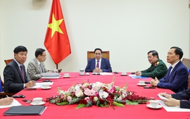 Vietnamese, Malaysian Prime Ministers discuss bilateral ties, regional situation over phone