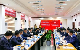 Ha Noi, Vientiane promote close and sustainable cooperation