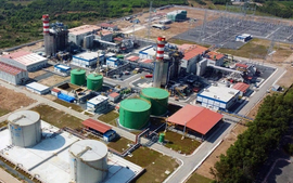 Viet Nam's first LNG power plant joins national grid