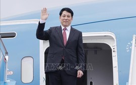 President Luong Cuong leaves for State visit to Laos