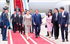 Thai Prime Minister starts official visit to Viet Nam
