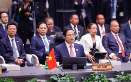 Prime Minister urges ASEAN to strengthen internal solidarity at 46th ASEAN Summit Retreat